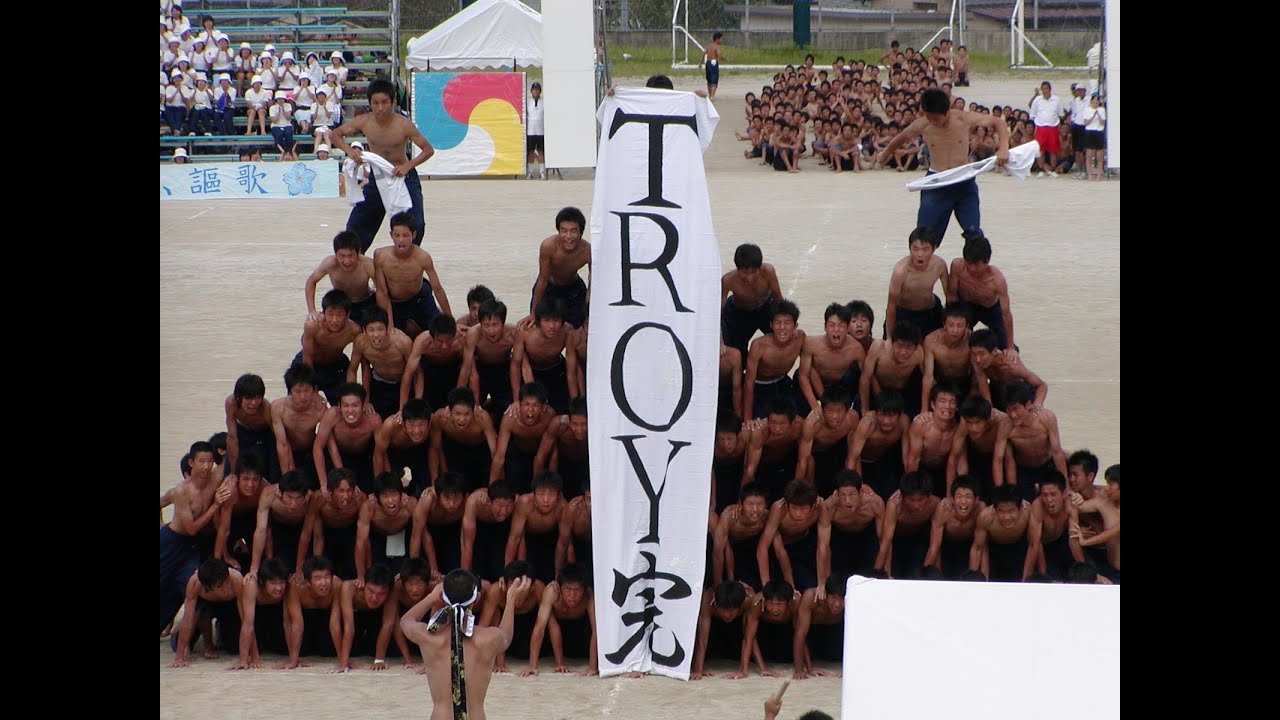 2004 筑紫丘高校大運動会 白タンブリング（組体操）