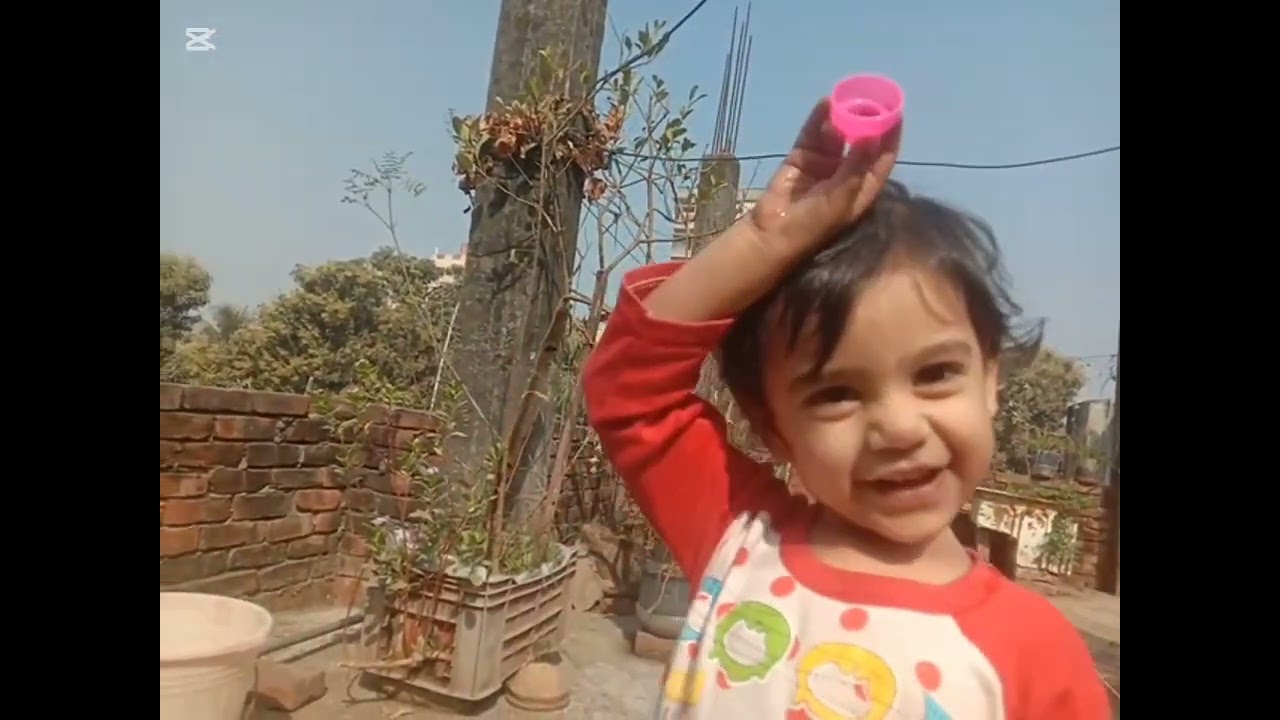 সকালে ঠান্ডা ঠান্ডা বাতাস আর মিষ্টি রোদে বসে এক কাপ চা হলে আর কিছুই লাগে না