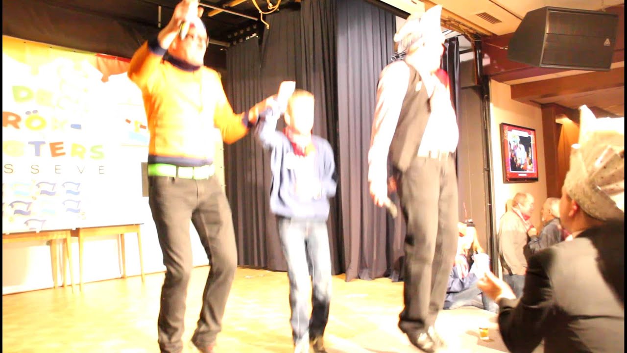 Fieest Fieest Fieest, Ed Stroek en Frans Snels met brugwachters jeugdprins Robin 1e 2013
