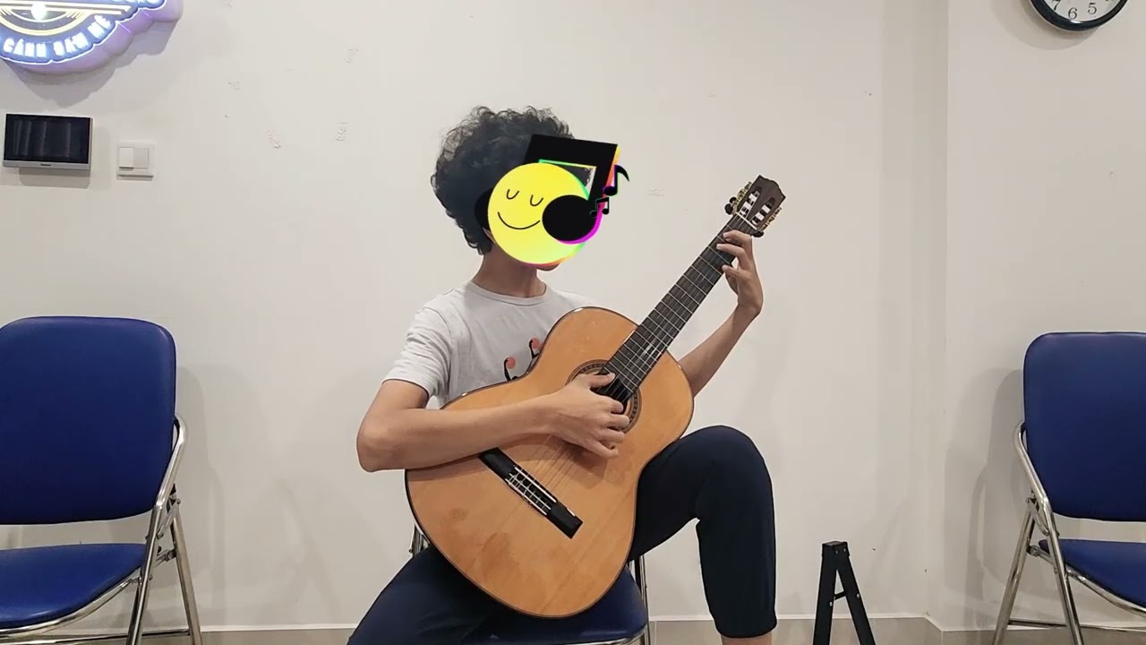 Scarborough Fair - Học viên (Lớp 7) Wings Guitar Music thực hành độc tấu