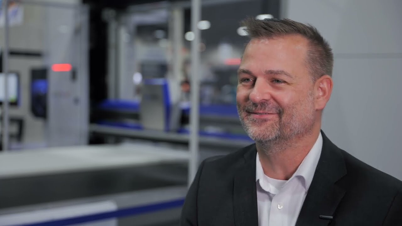 Uwe Scharfy from Baumer speaks to the Foam Expo North America team