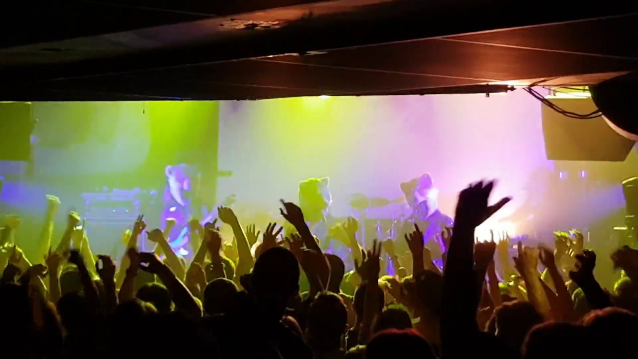 Man With A Mission -  Distance Live in Paris