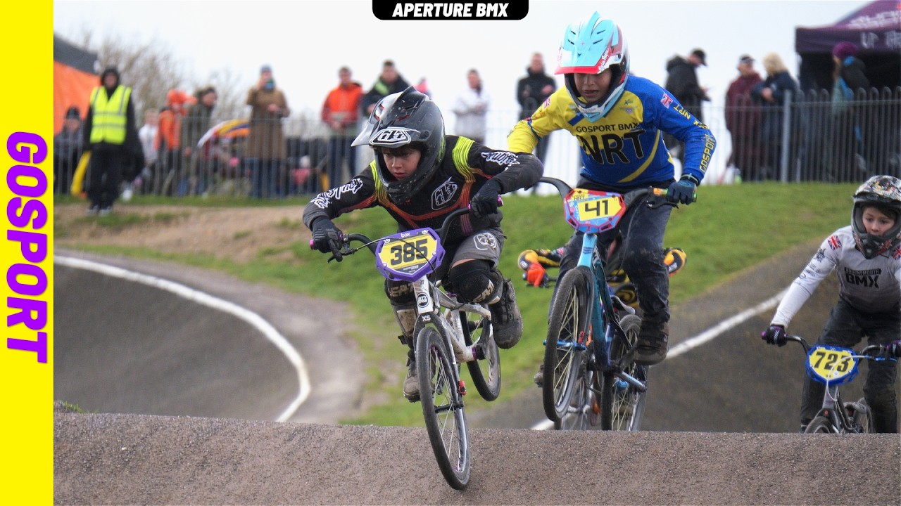 Rain Just Makes It Atmospheric! // Deep South 25-26 R6 // Gosport // UK BMX Racing