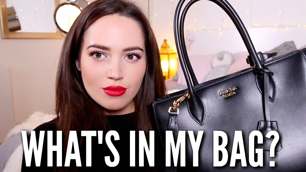 WHAT'S IN MY BAG? 🎀