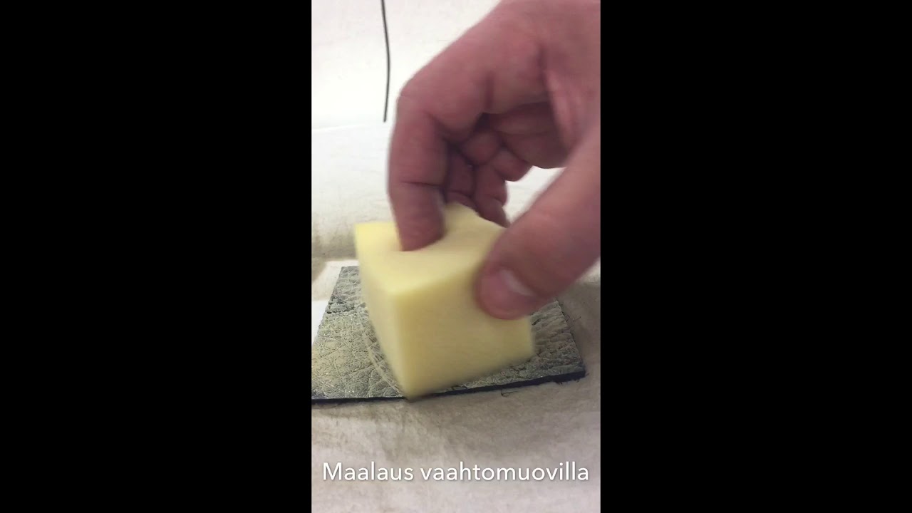 Nahkamaalin maalaus vaahtomuovilla