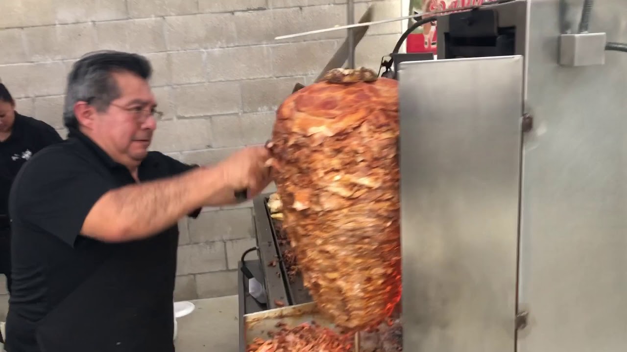 El Pastorcito mobile taco outpost in Santa Barbara