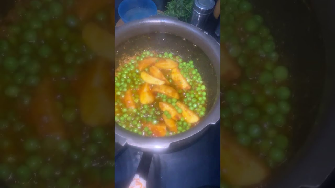 Matar aaloo