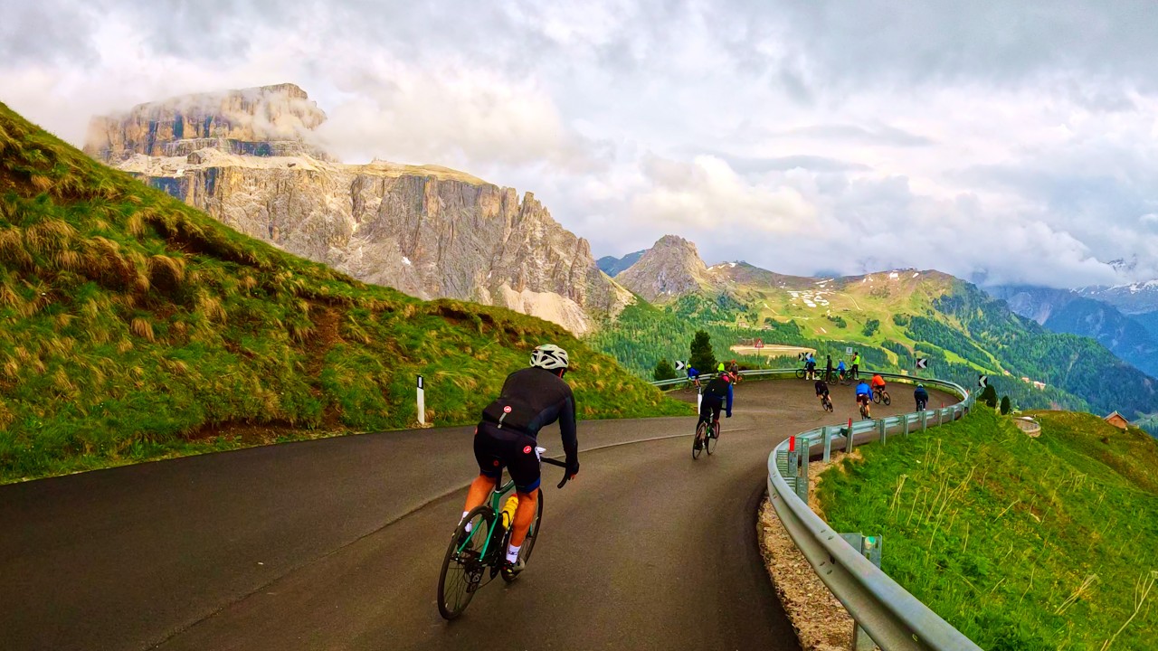 🚴&zwj;♂️🚴&zwj;♀️ Sellaronda Bike Day 2026: 2,000m Climb! | Complete Virtual Cycling Tour 4K