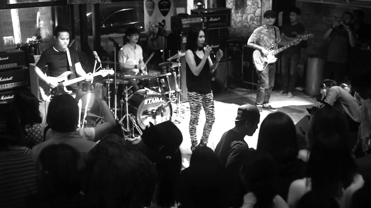 ลมหายใจ - Yokee Playboy feat.รัดเกล้า อามระดิษ live at Parking Toys