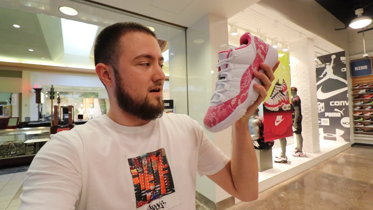 THE AIR JORDAN 11 LOW "WATERMELON" SOLD OUT!? AND I BOUGHT SOME RESTOCKED HEAT!!  (MALL VLOG)
