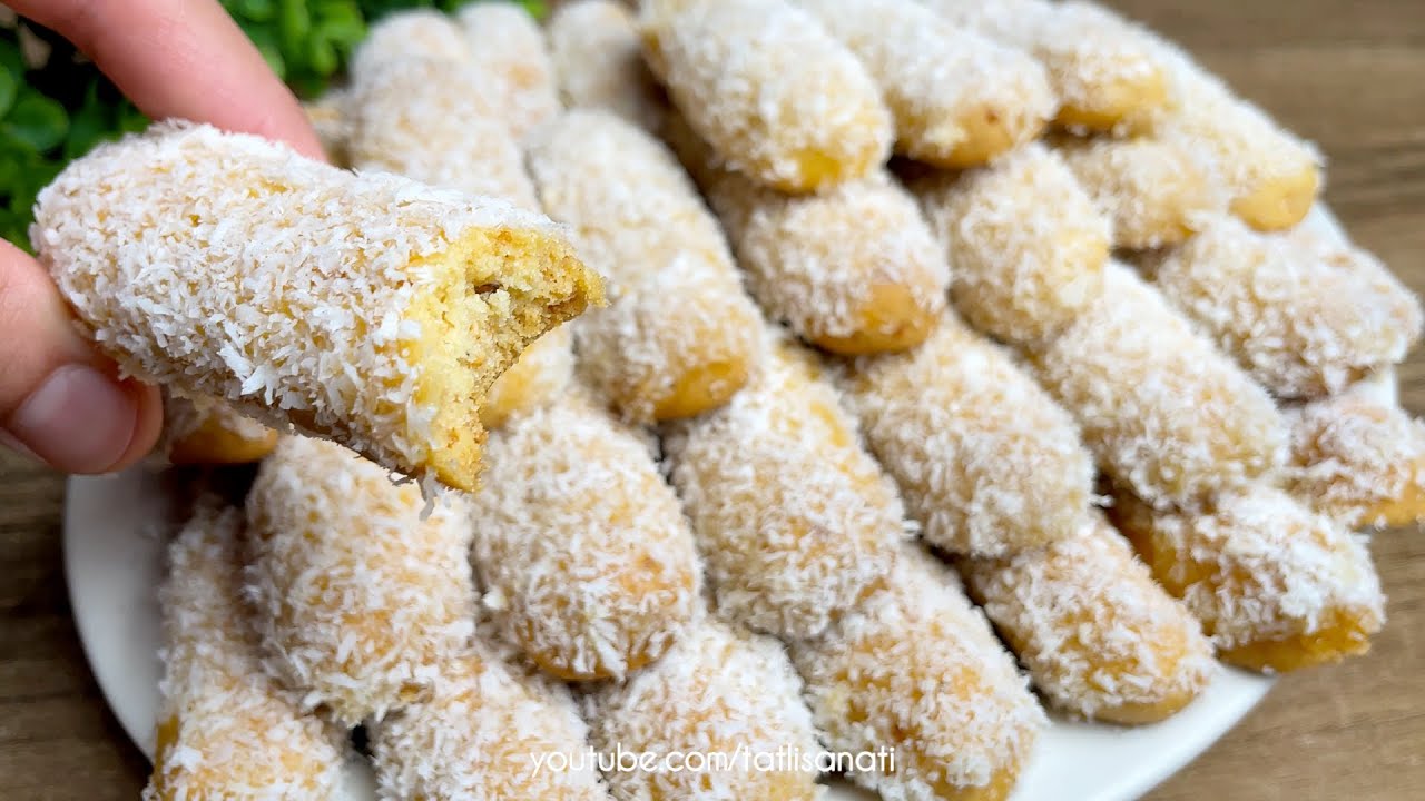 Снаружи в глазури, внутри сюрприз! 😍 Печенье с кунжутом и кокосом — очень вкусно с чаем