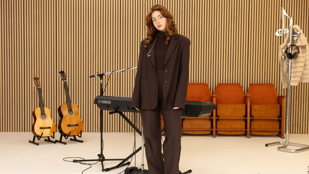 Lauryyn live nello studio Ragno Voice con &ldquo;Soliloquio&rdquo;