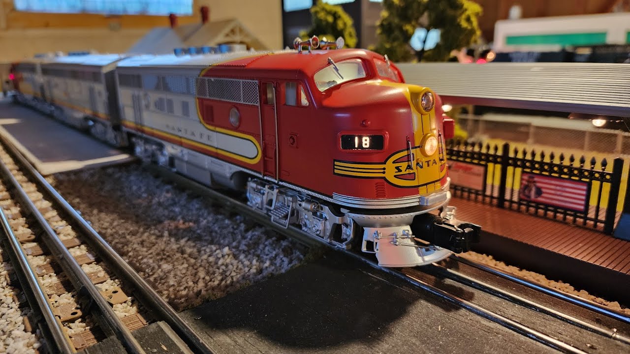 Santa Fe F3 number 18 and The Super Chief