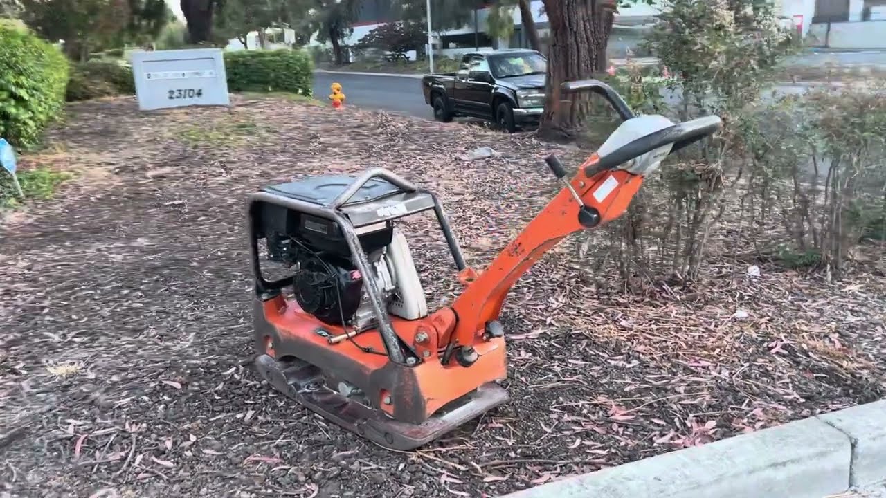 Multiquip Mikasa MVH Reversible Walk Behind Plate Compactor 8.5hp Honda Engine