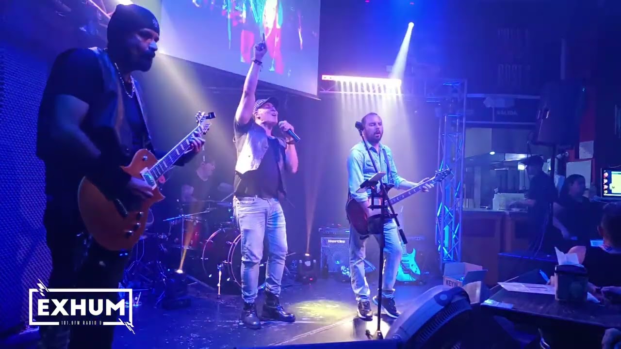 SLAVON en vivo