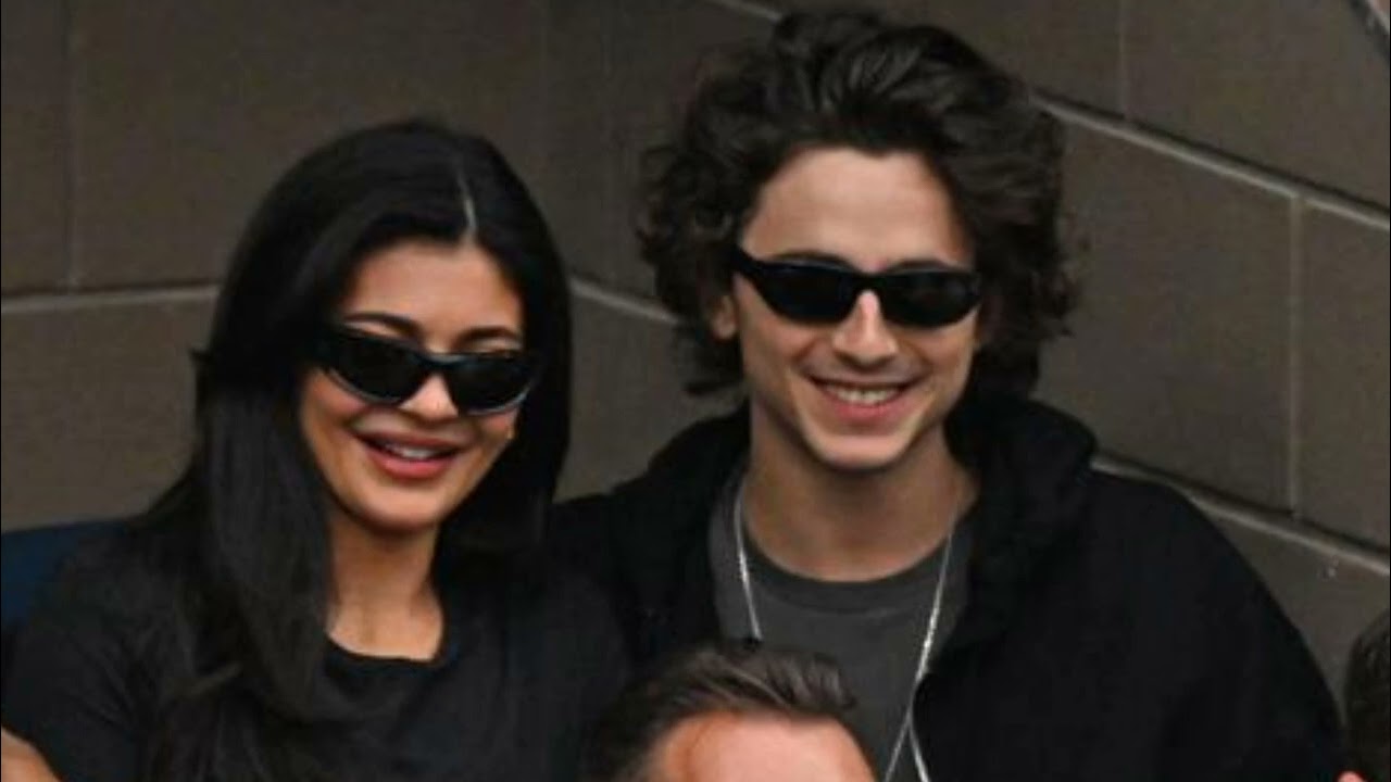 Kylie Jenner and Timoth&eacute;e Chalamet share sweet kisses during date night at Golden Globes 2024