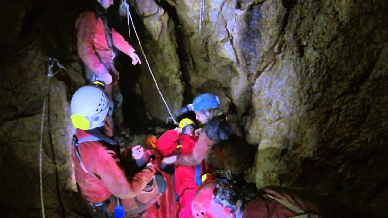 Exercice Secours du SSF 06 - Aven FOURCHU - Octobr