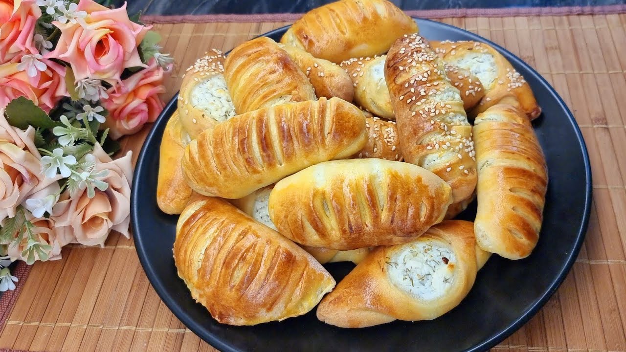 Τυροπιτάκια στιγμής 💯 η διαφορά είναι στην ζύμη ⁉️Αφράτα και εύκολα!!Cheese Pie recipe 🤩