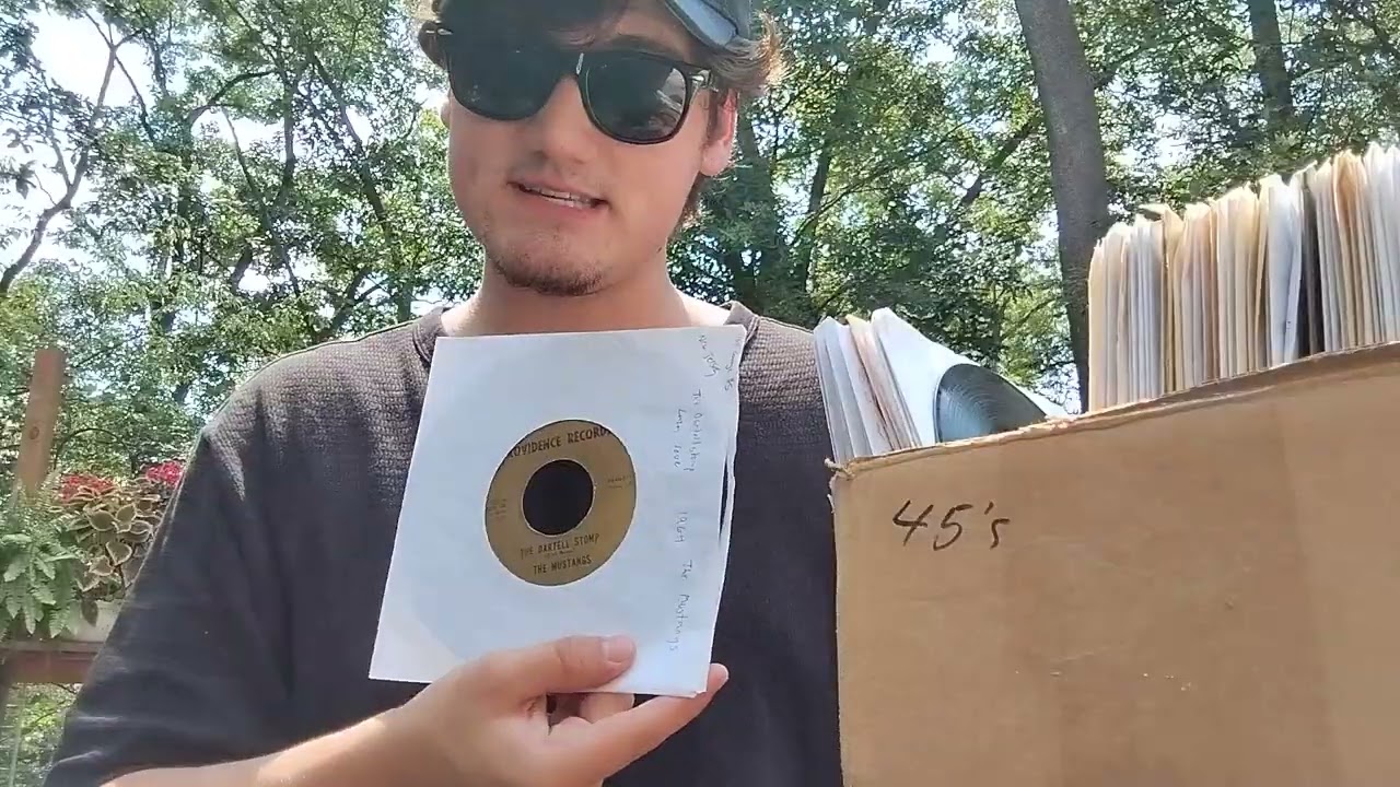 Garage rock 45s ( nuggets)