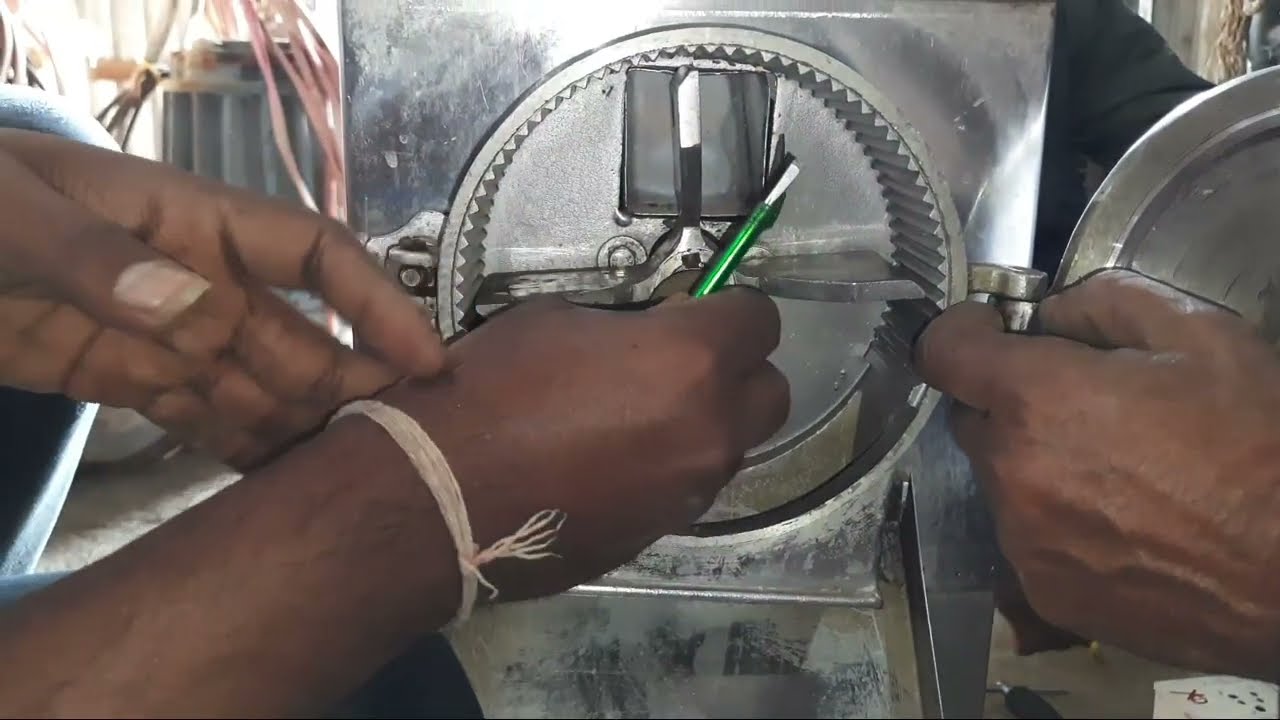 masala making machine repair | masala pisne wala machine ka motor Jal Gaya to kay kare | 7 Feb2022
