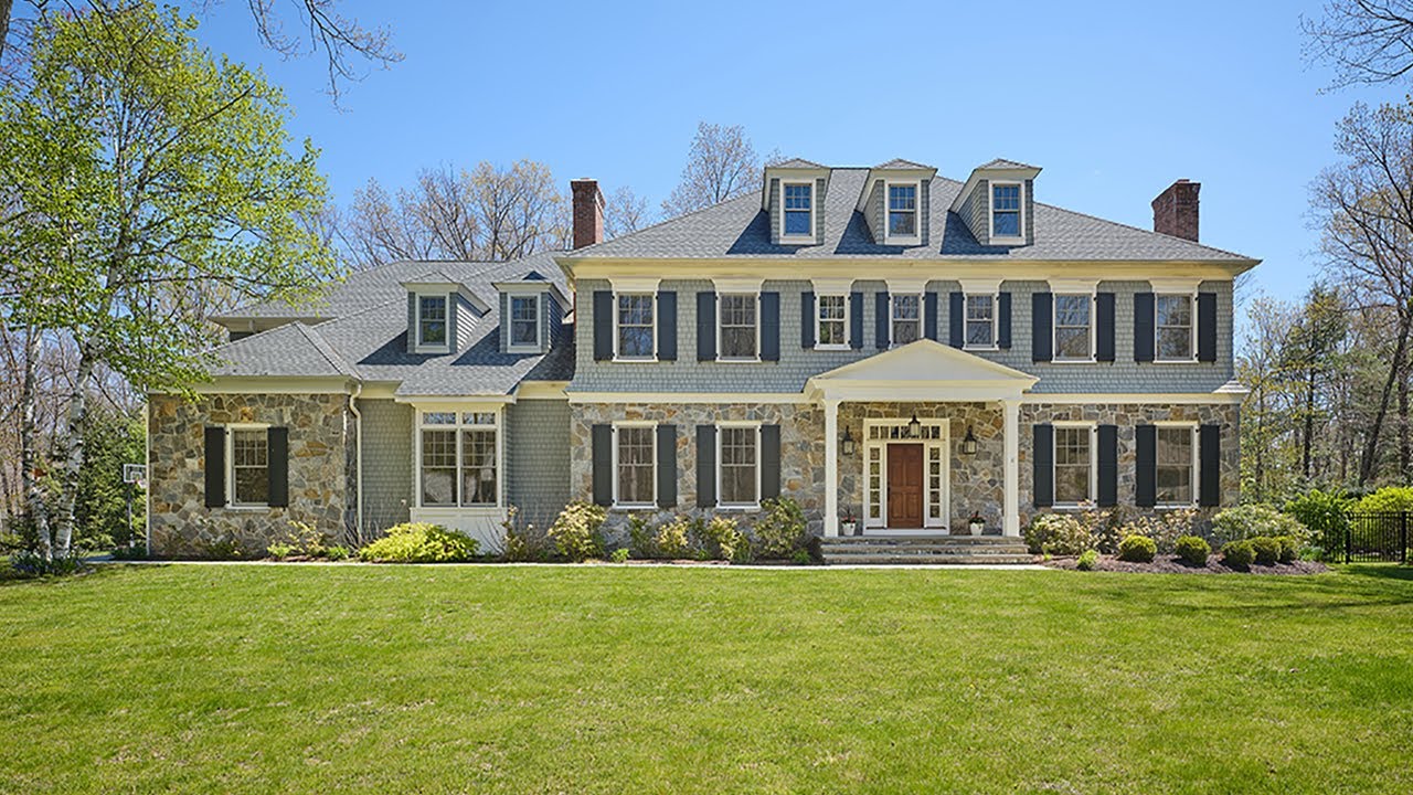 2 Sussex Road, Farmington, CT 06032
