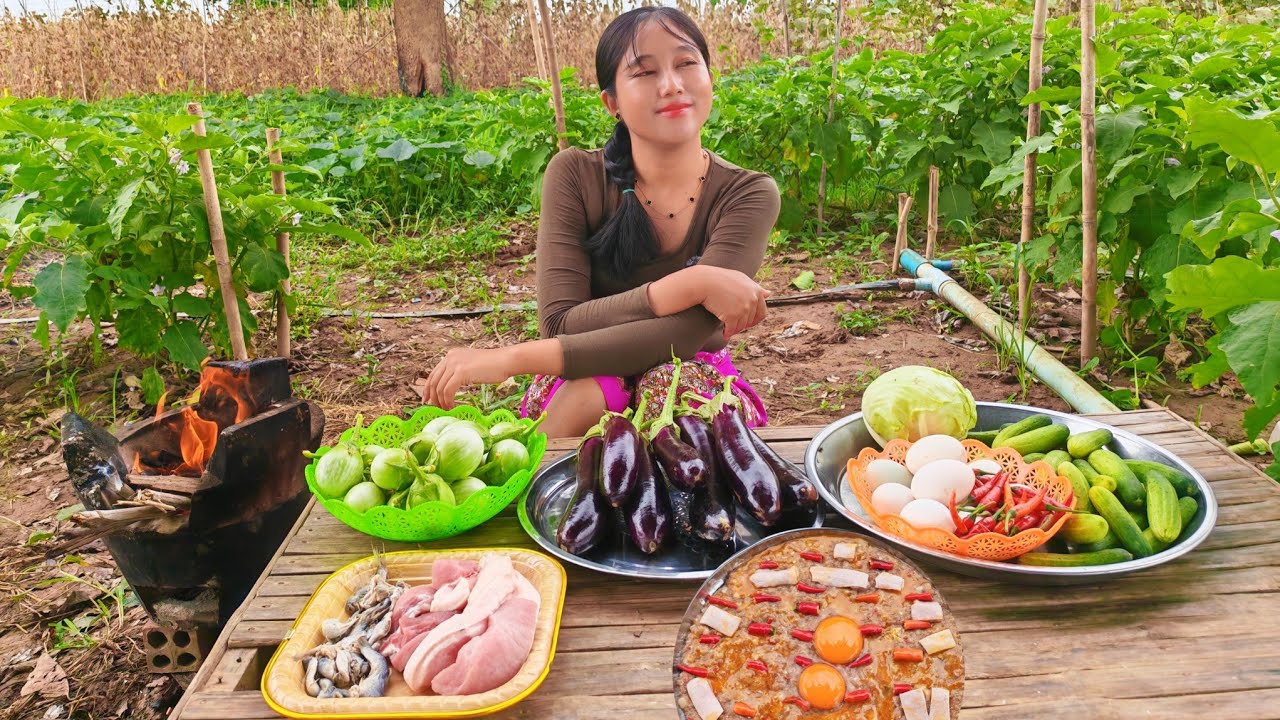 😋🥚How to make pork chops with fried egg. #cooking #delicious  #eating #yummy #eatingshow #eat​🥰