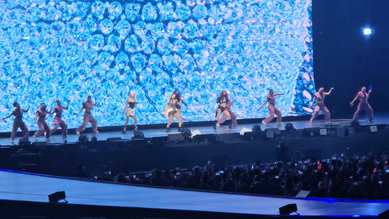 HOW YOU LIKE THAT by #BLACKPINK - Deadline World Tour - Kai Tak Stadium, Hong Kong - Jan 2026 D1