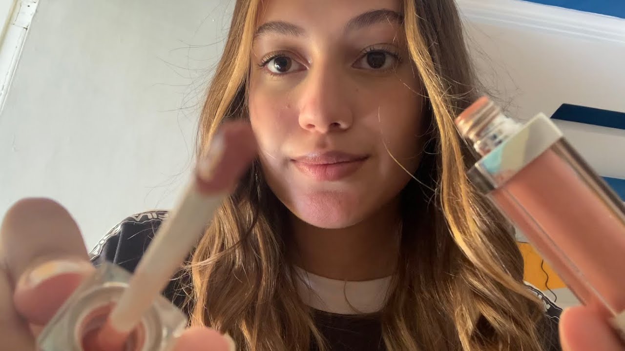 ASMR te maquiando em 1 minuto