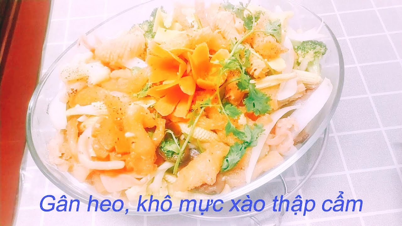 Gân heo, khô mực xào thập cẩm. Món ăn có thể đưa vào menu các món đãi tiệc