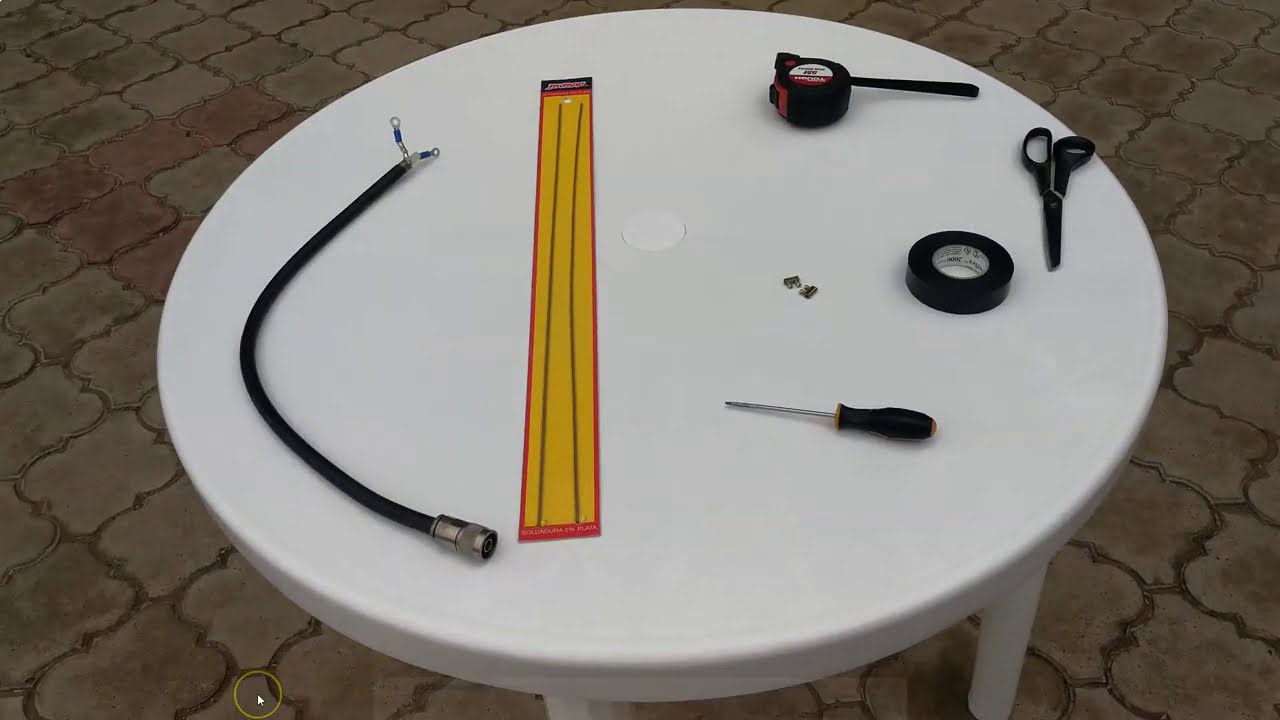 #0311 Antena dipolo VHF UHF dual band mediciones. Alimentación por inducción del elemento UHF. XQ2CG