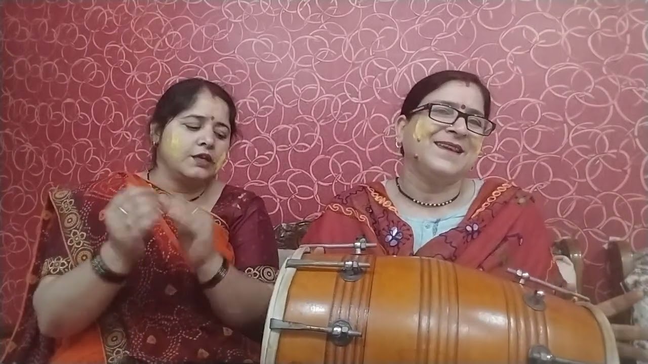 होली खेले मेरी मैया 
