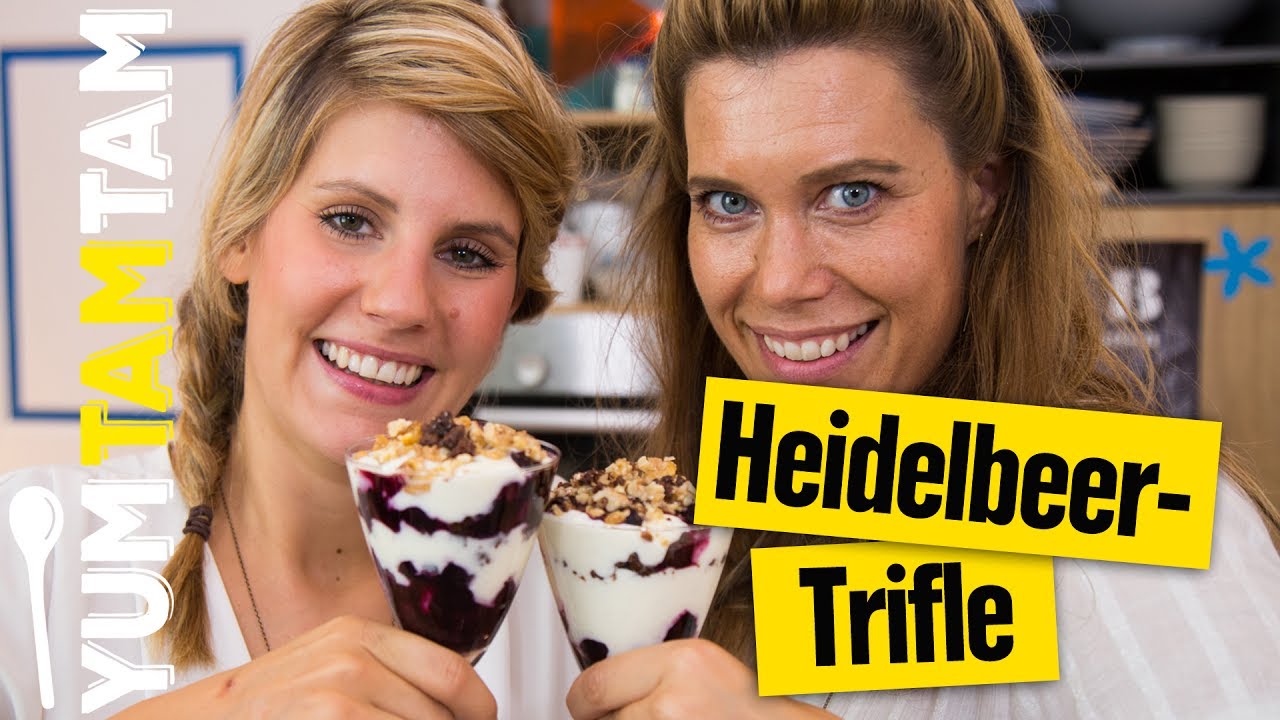 Heidelbeer Trifle // Dessert mit Kathi vom Blog „Knackfrisch“ // #yumtamtam