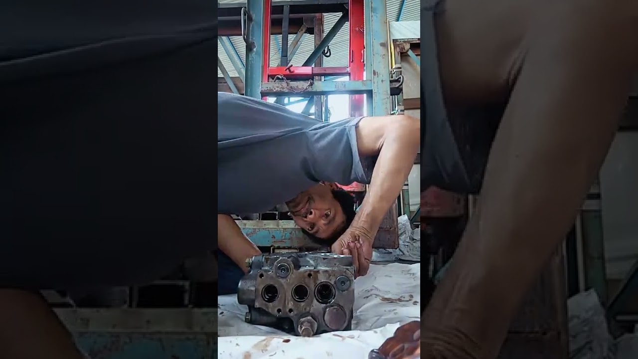 overhoul/disassembling control Valve Forklift Toyota 6FD35 #forklift#toyota#djumaerichanel