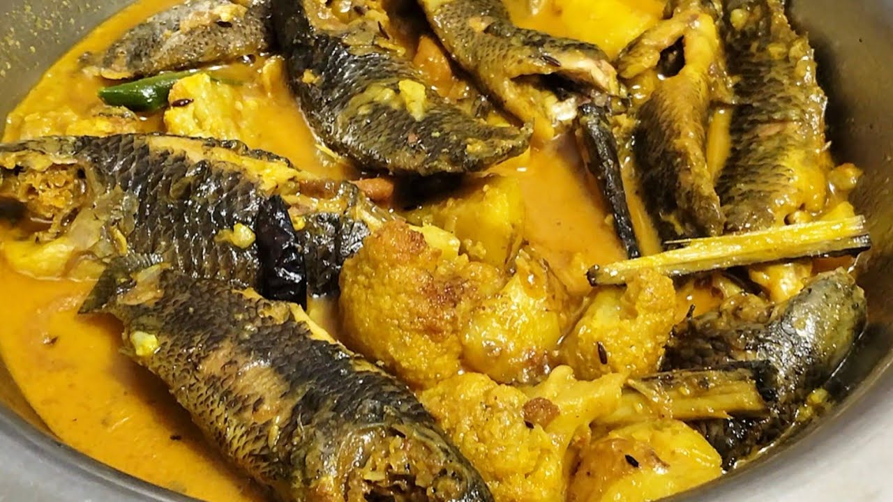 শীতের সবজি ফুলকপি দিয়ে বিলের কৈমাছের ঝোল।Cauliflower and fish soup।Kai fish recipe।Bengali food।