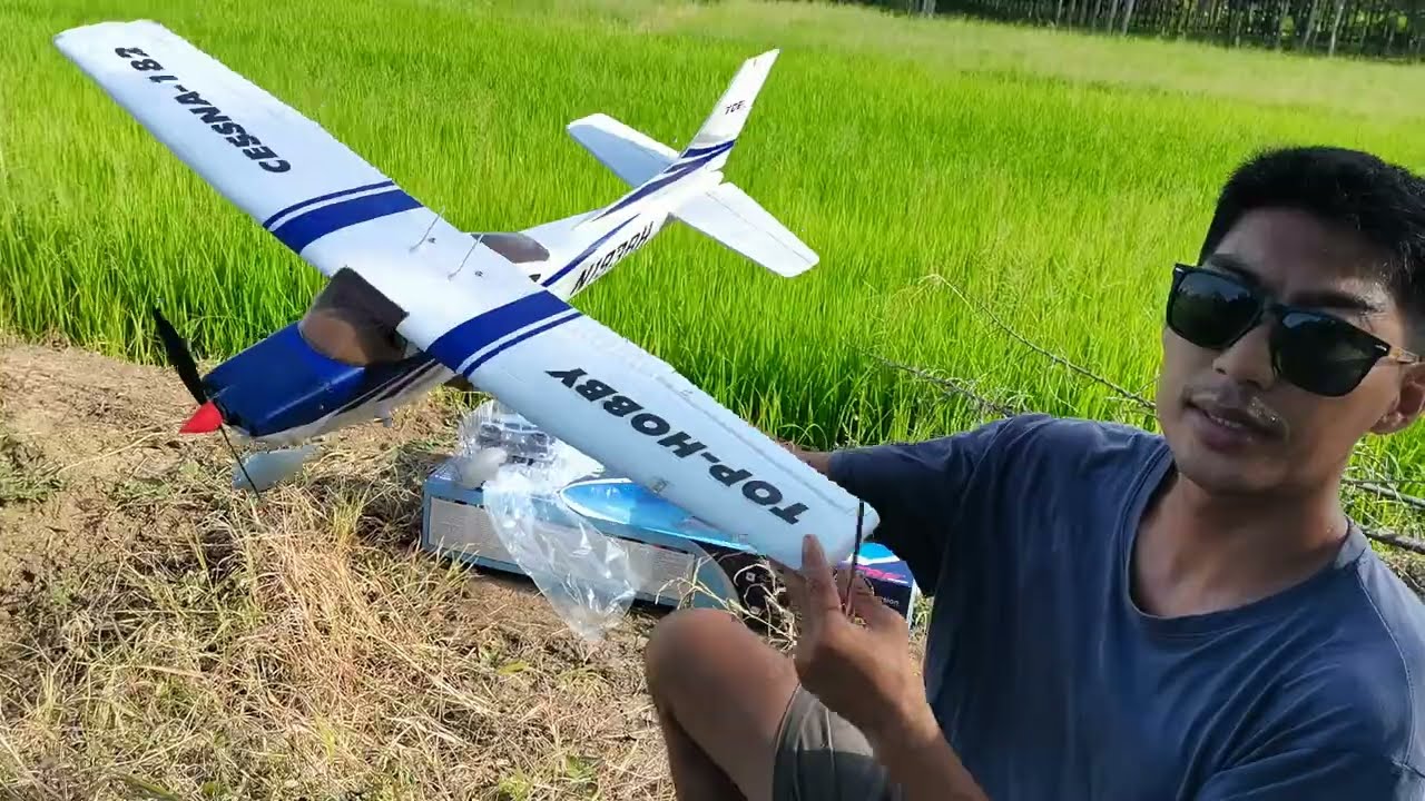 แกะกล่อง top rc cessna 182 400 class ชุดโปร พร้อมเล่น ราคา 6200.บาท โทร:065-5393138 ไลน์:tay-3910