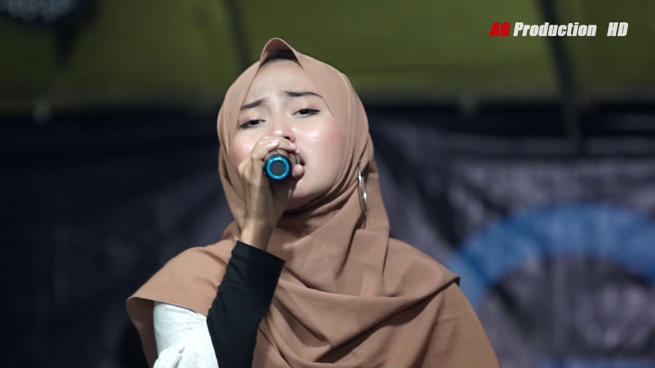 laukanal bainal habib - Voc.Siti Aliyah  Girbal Sadewa Akustik Live Mandalawangi