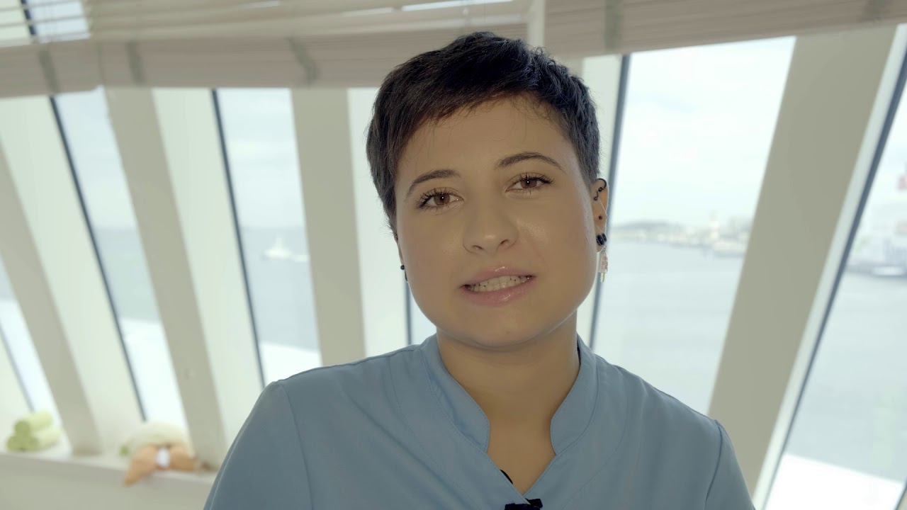 Corinna ist Spa Therapeutin bei AIDA