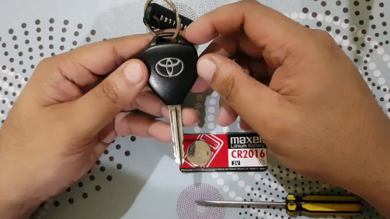 Auto VLOG: Car Key Remote Battery Replacement - Toyota Vios (CR2016 3V)