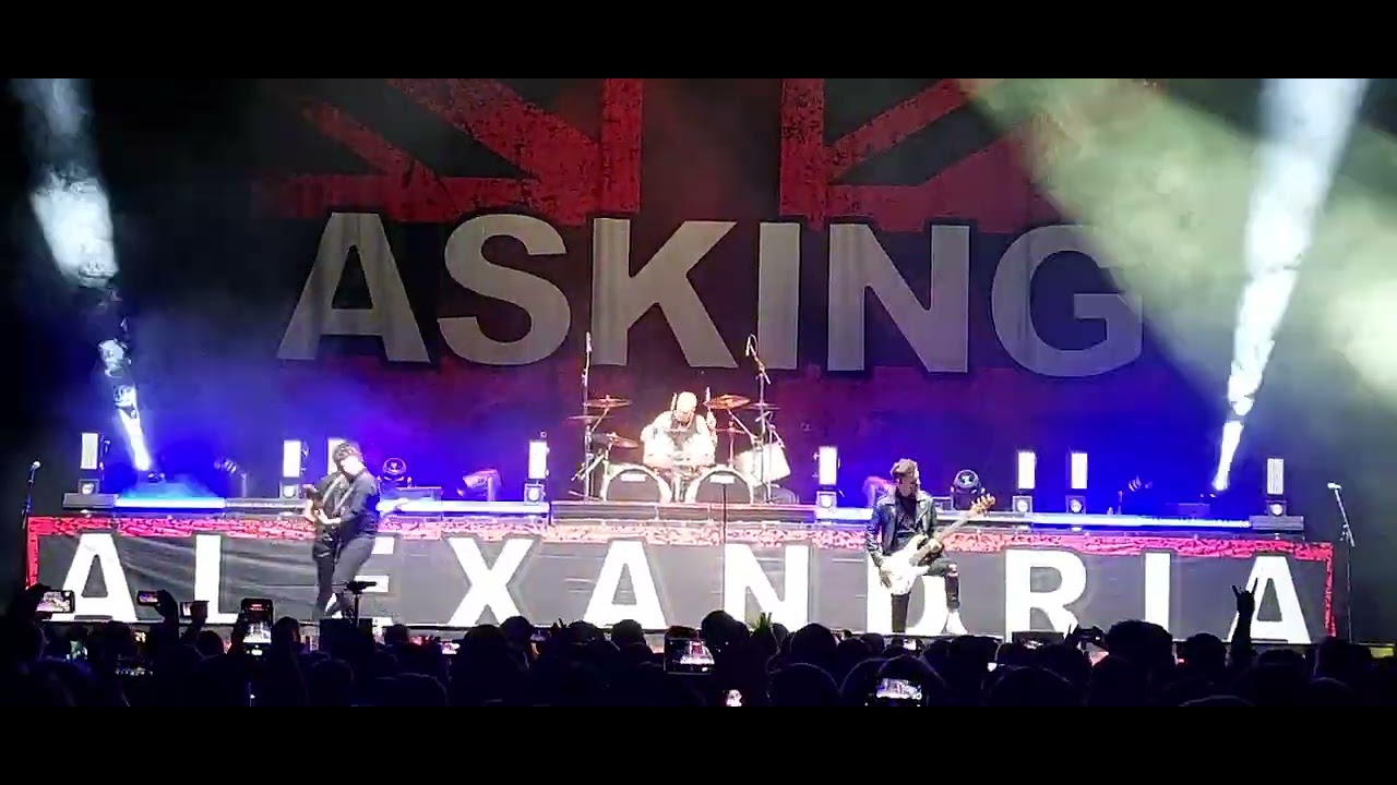 Asking Alexandria - Someone, Somewhere (Live)