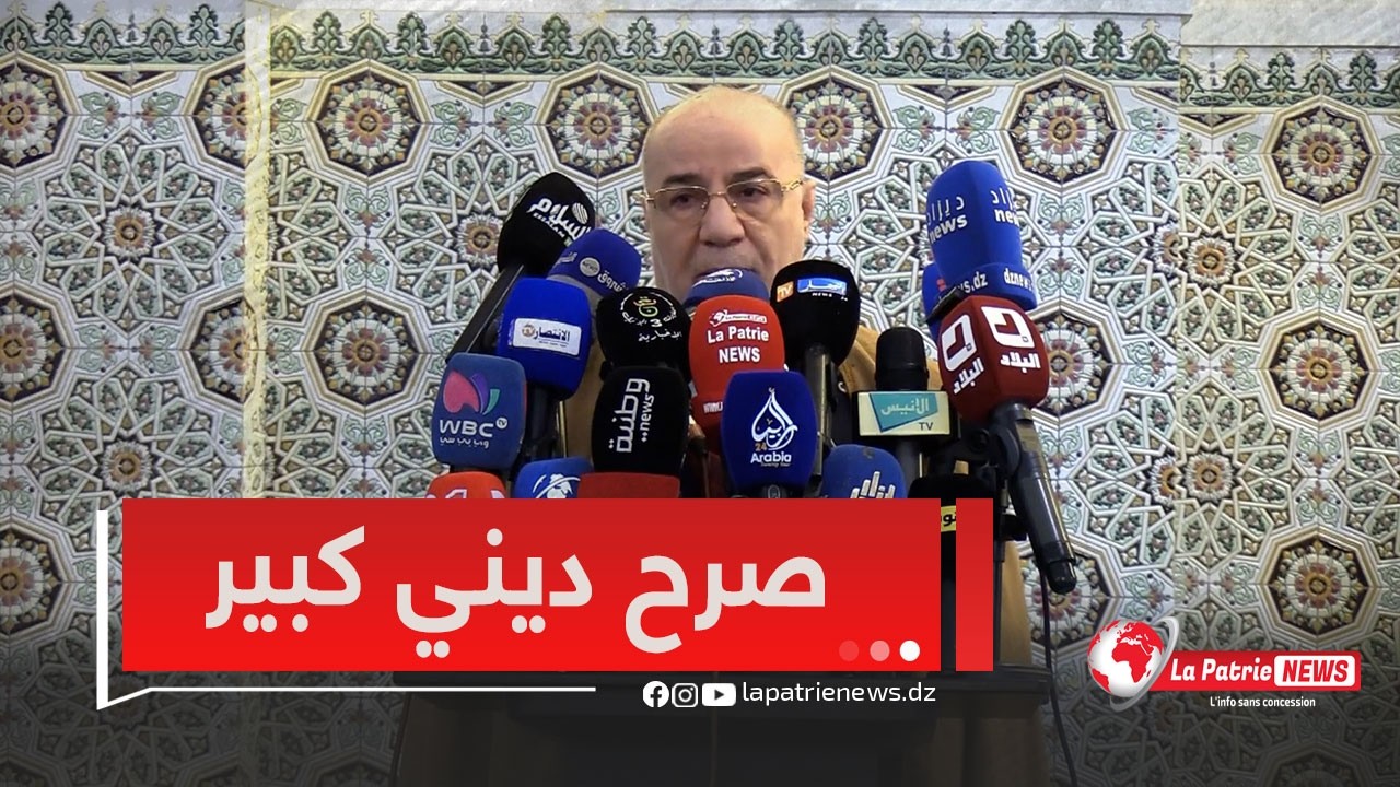 وزير الشؤون الدينية والأوقاف رغم أن المشروع بقي متوقف ..الآن بفضل الجهود نفح في هذا المسجد الروح 