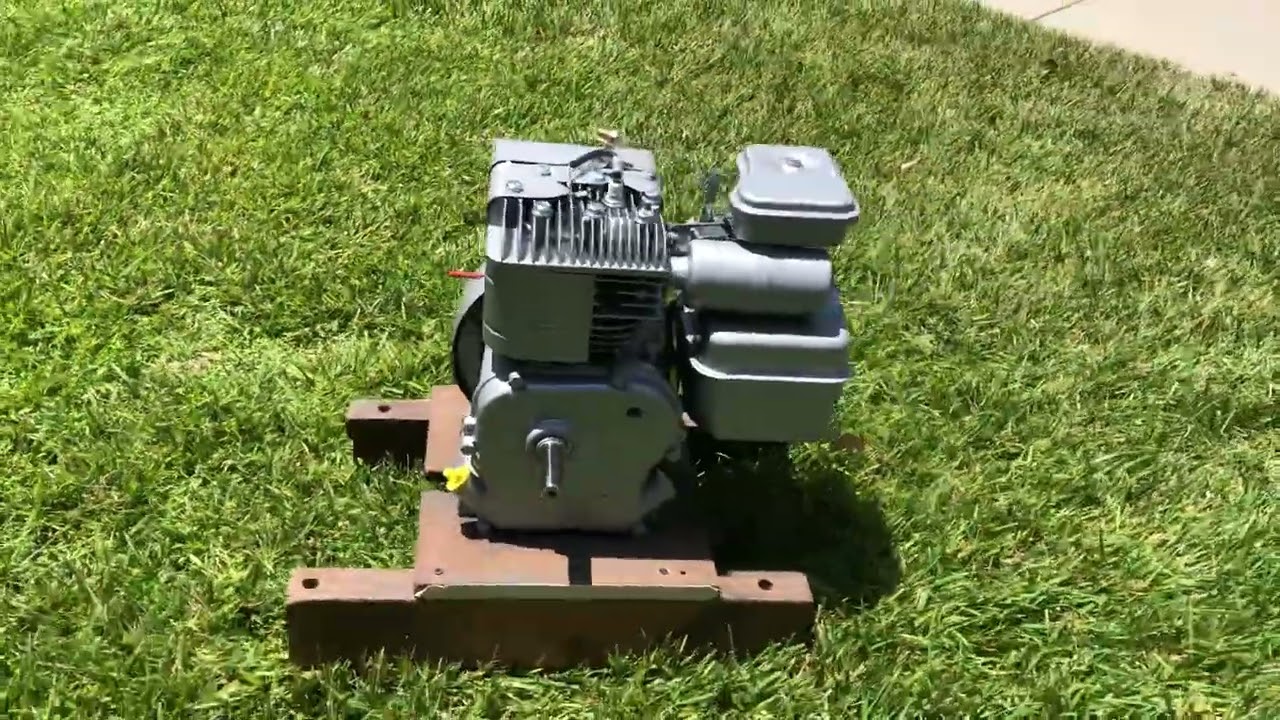 Vintage 1971 Briggs & Stratton 4HP Engine - mini bike, powell