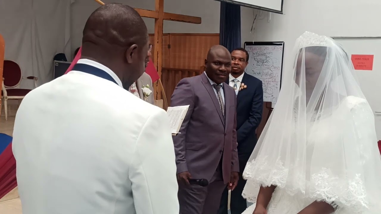 MARIAGE DE FR. DESTIN EBARA ET SR. DIVINE
