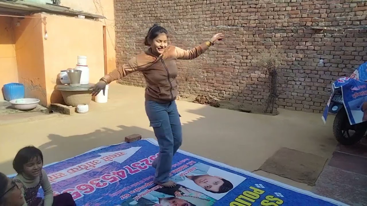 लोक गीत 🙏पानी में लहरें लहराए राजा बेल सिंगाड़े की चाय कांटे  🙏🙏🙏