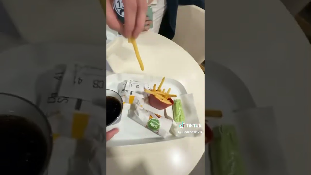 mini wrap, mini burger, mini fries, mini drink! ‼️#jokes #trendingshorts