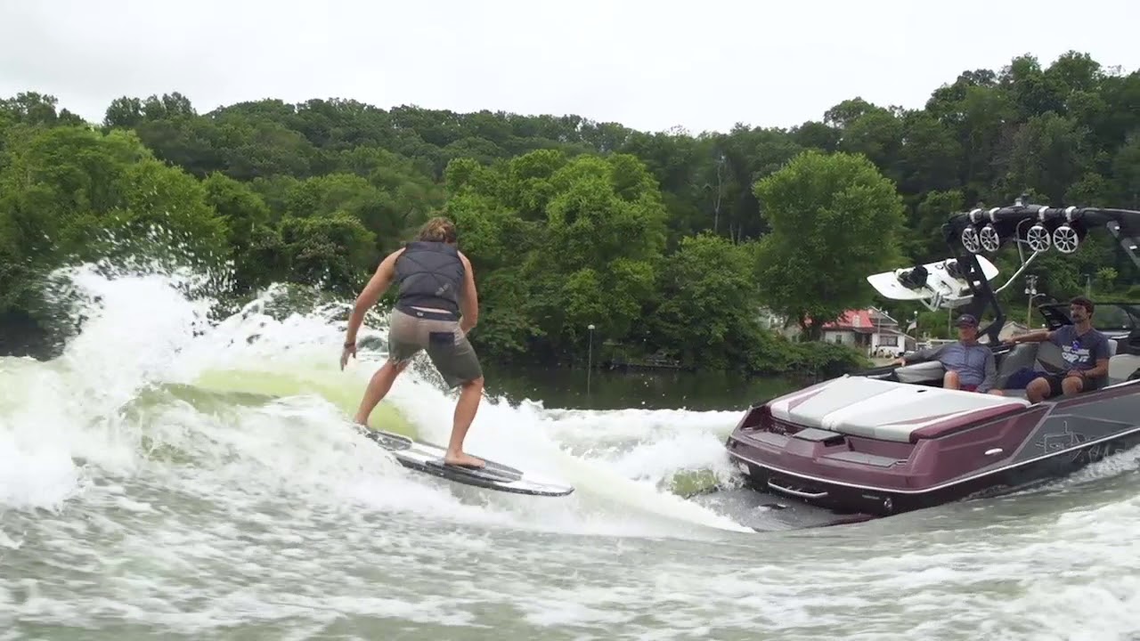 2018 Axis T22 - Wakesurfing Review