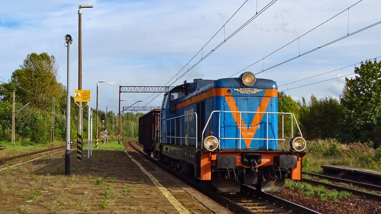 SM42-2275 Tabor Rail z potężnym składem w postaci jednej węglarki | 05.10.2023