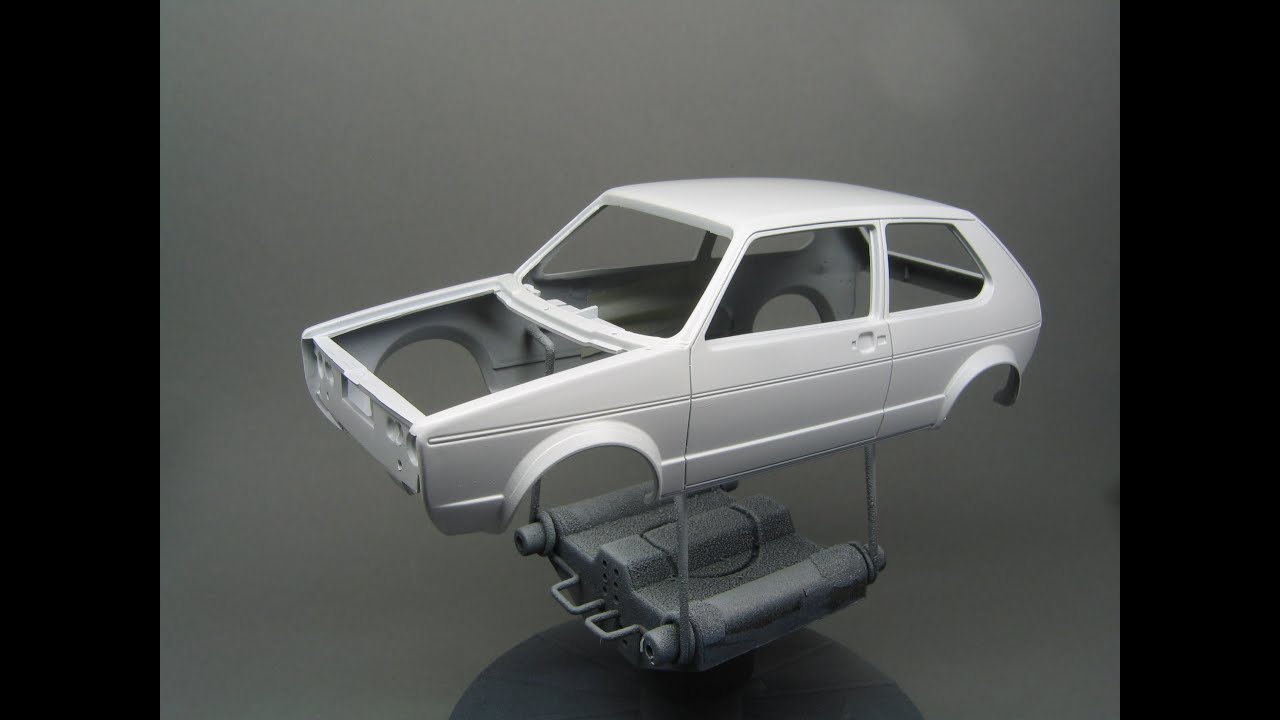 Revell:VW Golf 1 GTI Painting it white