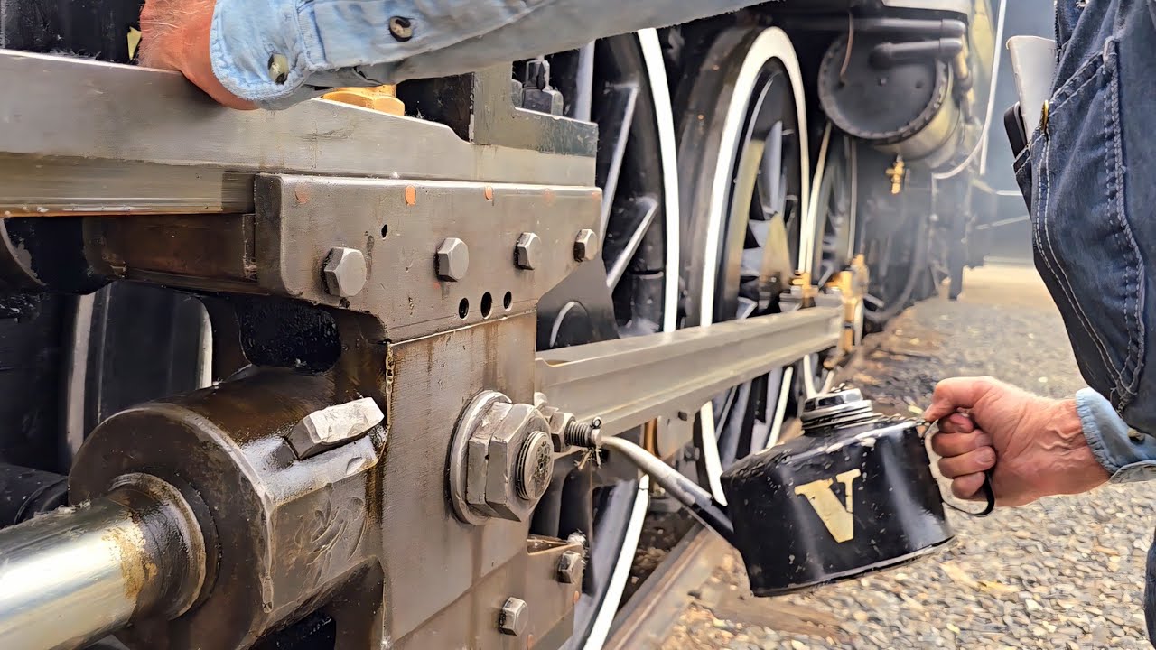 Preparing a Steam Locomotive for Operation - Oiling (Part 1) Virginia & Truckee No. 25