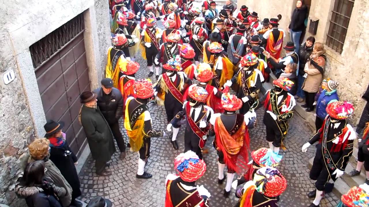 Carnevale di Bagolino 2012.MOV
