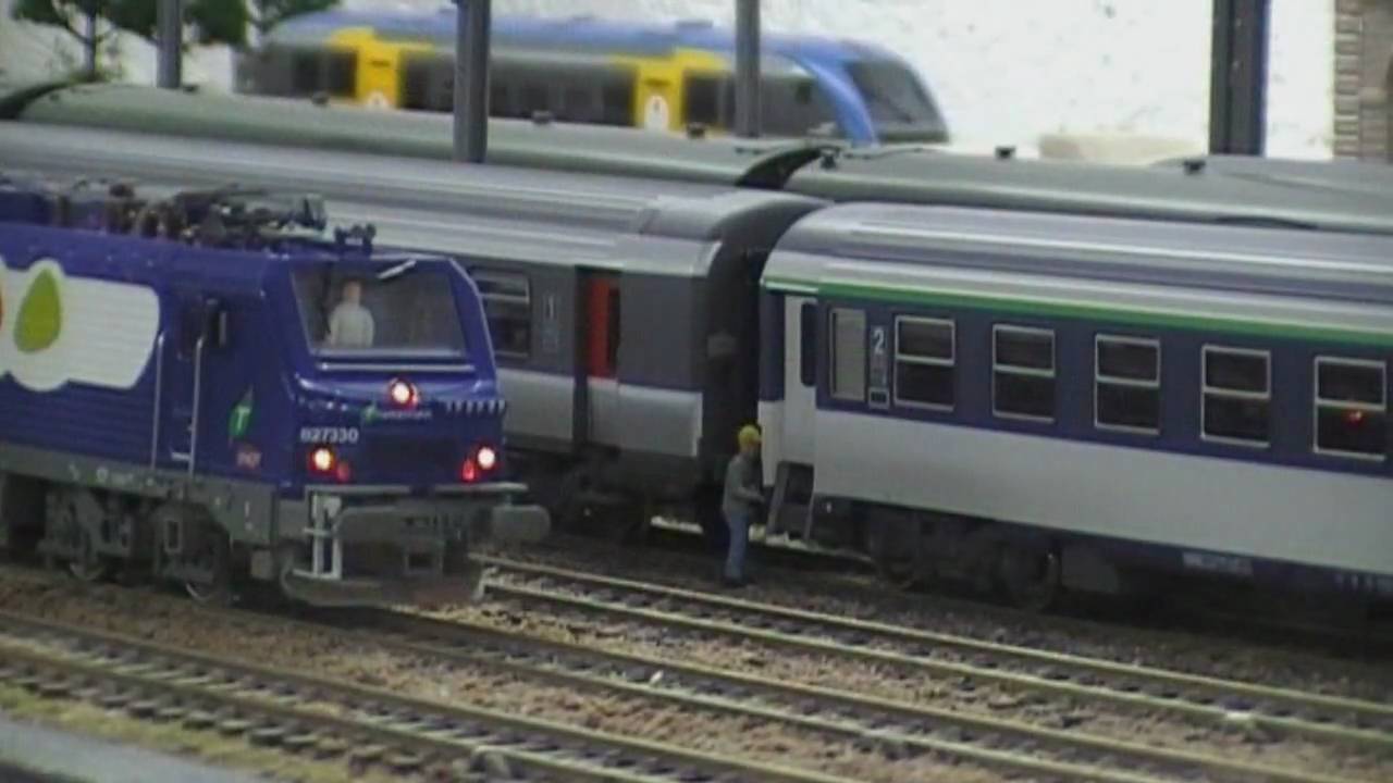 Manoeuvre en gare de Verrières - Préparation rame corail - Mise en tête BB 15000